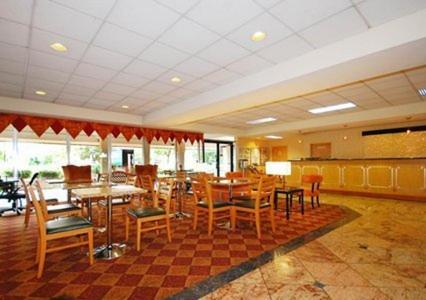 Quality Inn & Suites College Park Eksteriør billede