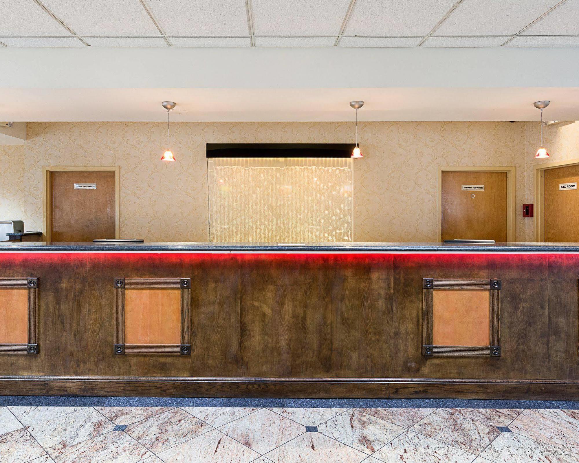 Quality Inn & Suites College Park Eksteriør billede